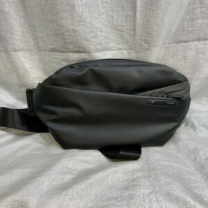 INATECK Sling Bag Stylish Crossbody Bag Splash-resistant Chest Bag Travel Pack